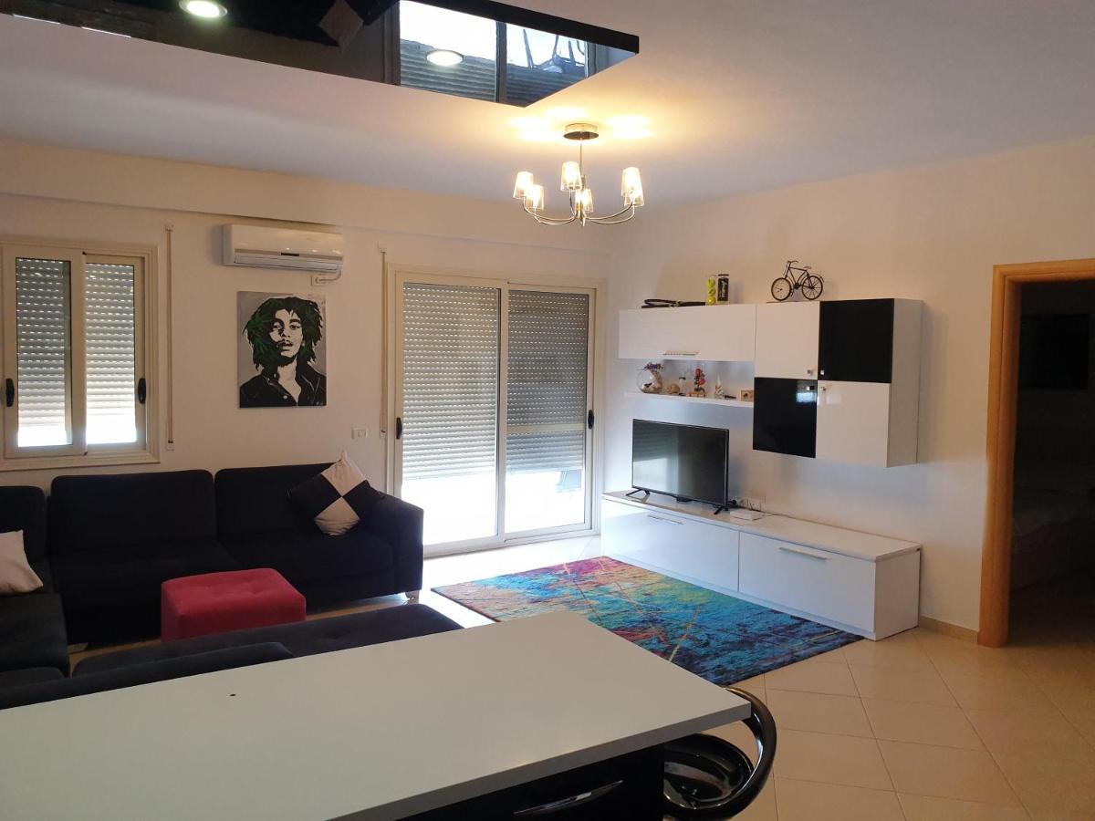 Asta Apartments Free Private Parking Vlorë 외부 사진